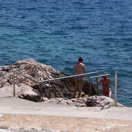 With A Parking Space - 13597 아파트