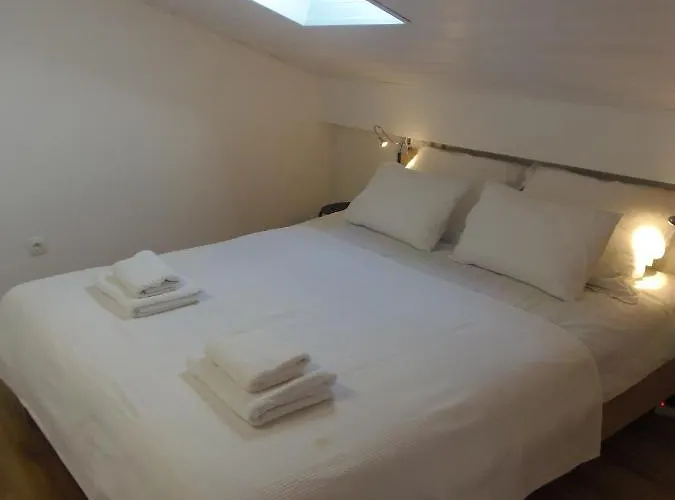 With A Parking Space - 13597 아파트